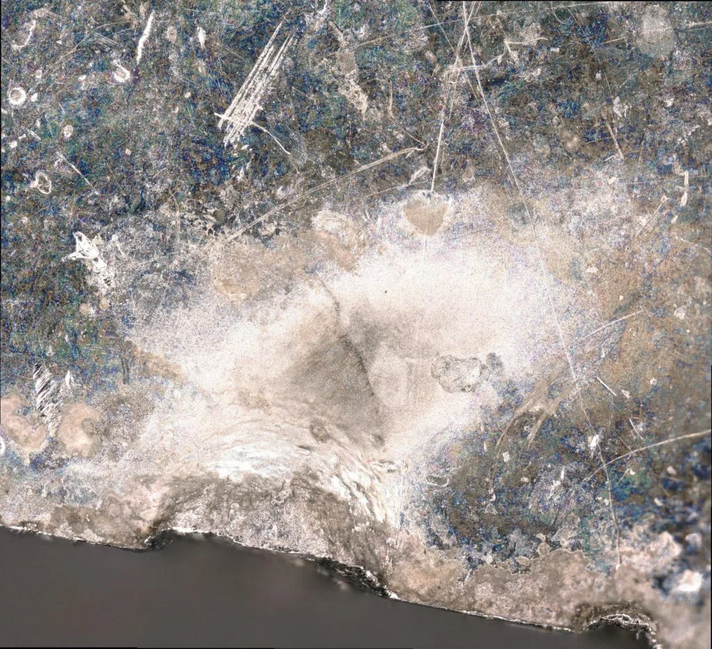 酸液滲入成形牙紋